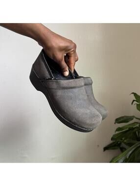 Vintage Dansko Distressed Grey Suede chunky platform Clogs 38/7.5